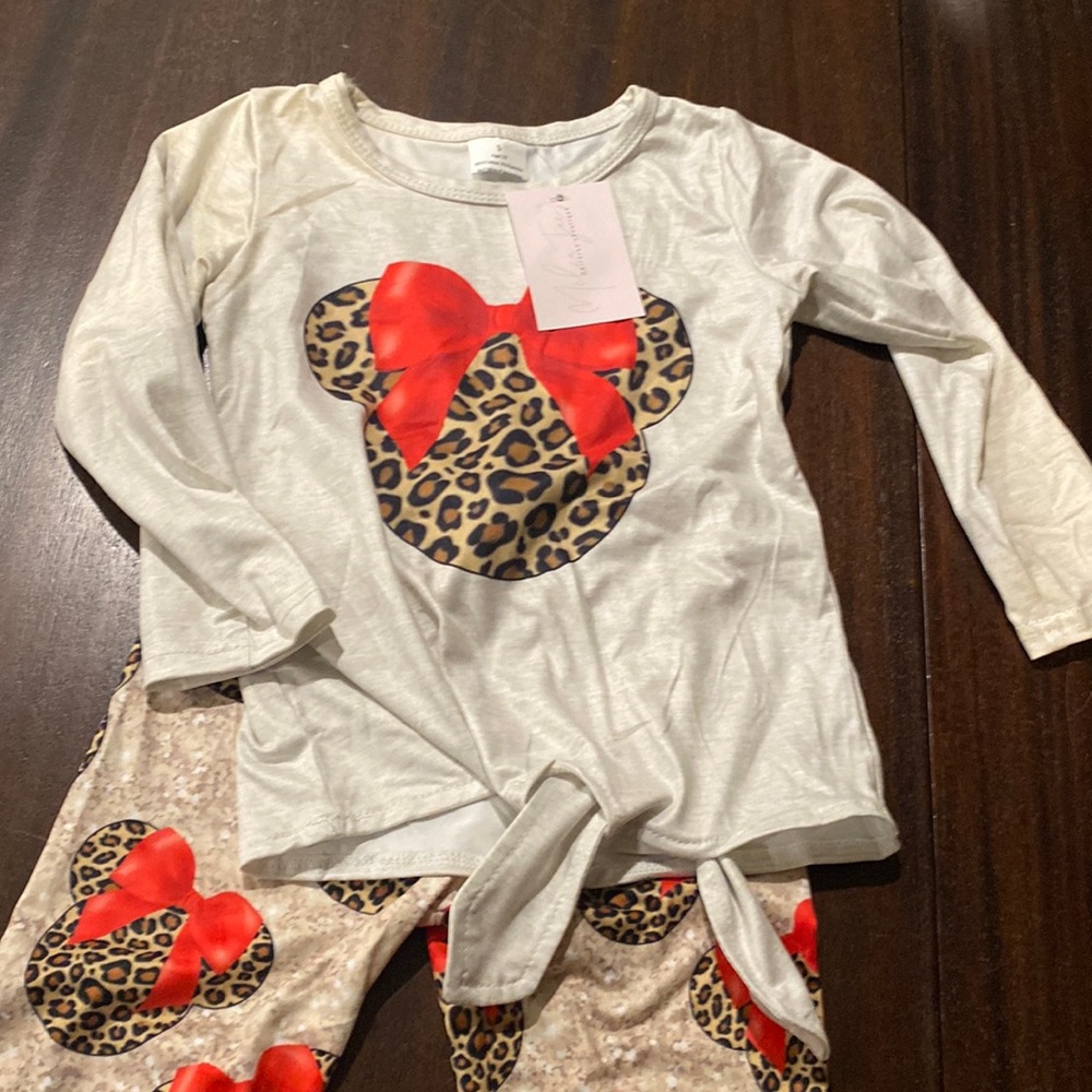 E783 Mickey Mouse leopard 2pc set Girls 2T NWT Boutique